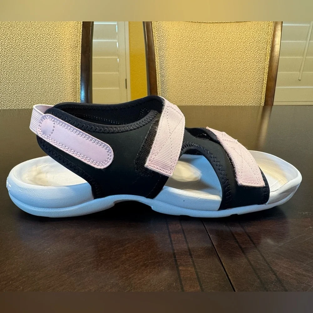 New Nike Sunray Sandals Pink Black Size 6Y